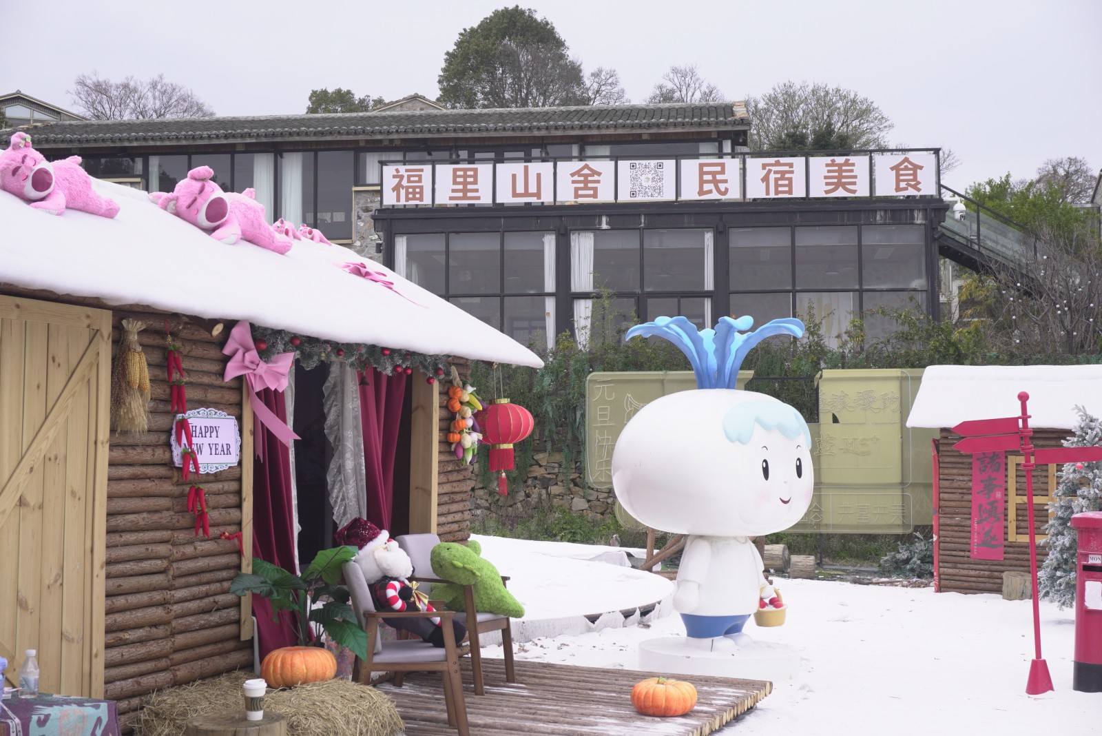 玉环福里山舍海湾度假村：海岛崖壁上的影视美学秘境(图2)