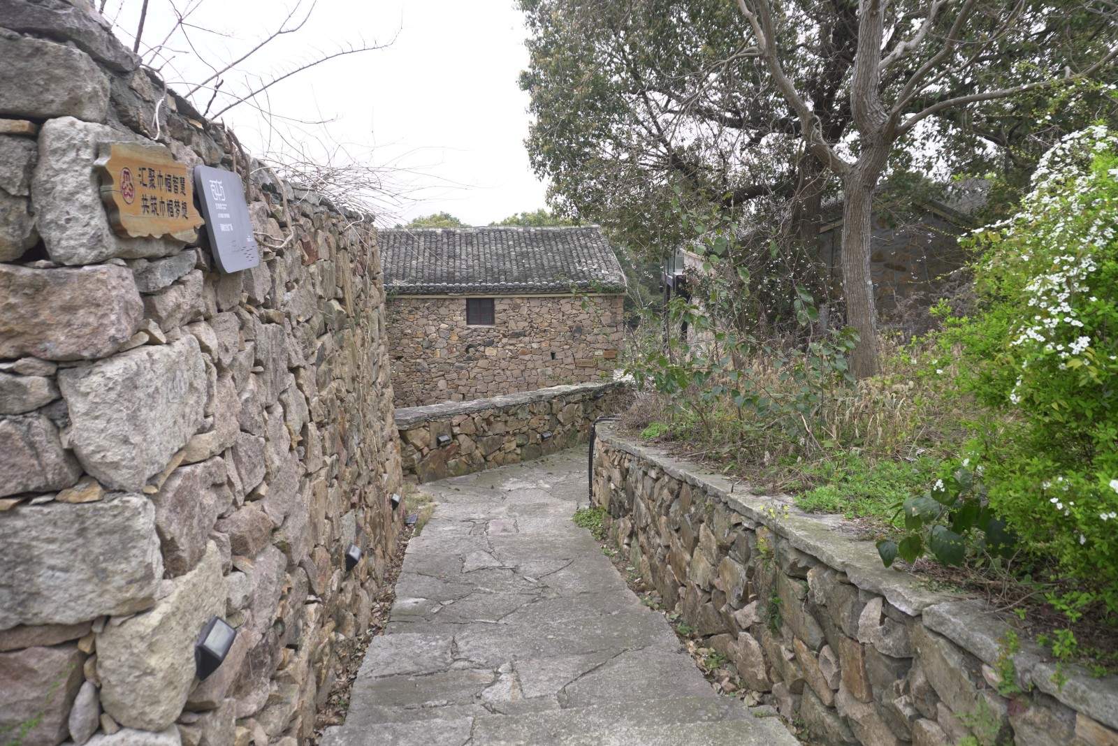 玉环福里山舍海湾度假村：海岛崖壁上的影视美学秘境(图21)