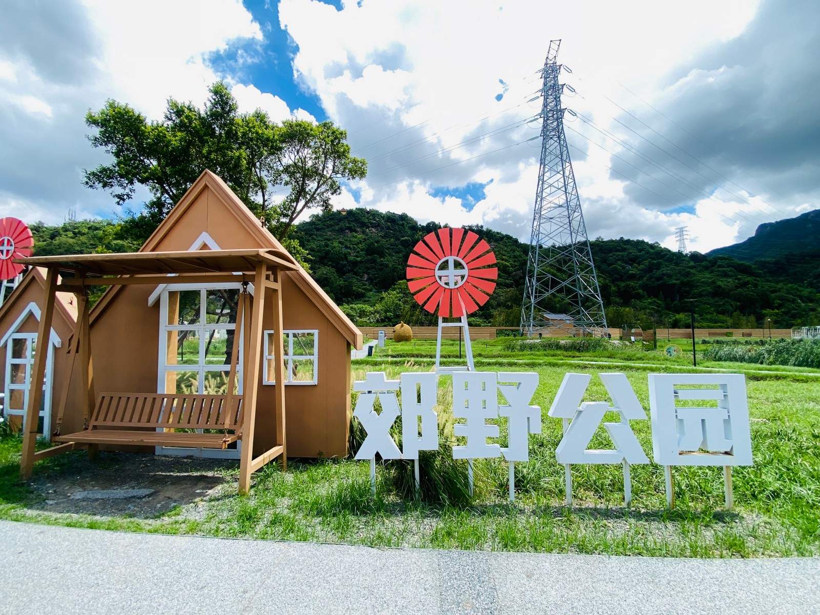 网红橘猫打台州黄岩石窟旁藏着网红集装箱XUN C郊野咖啡！超大橘猫+全景玻璃，文艺拍片超出片 悠闲/设计/网红/治愈(图17)