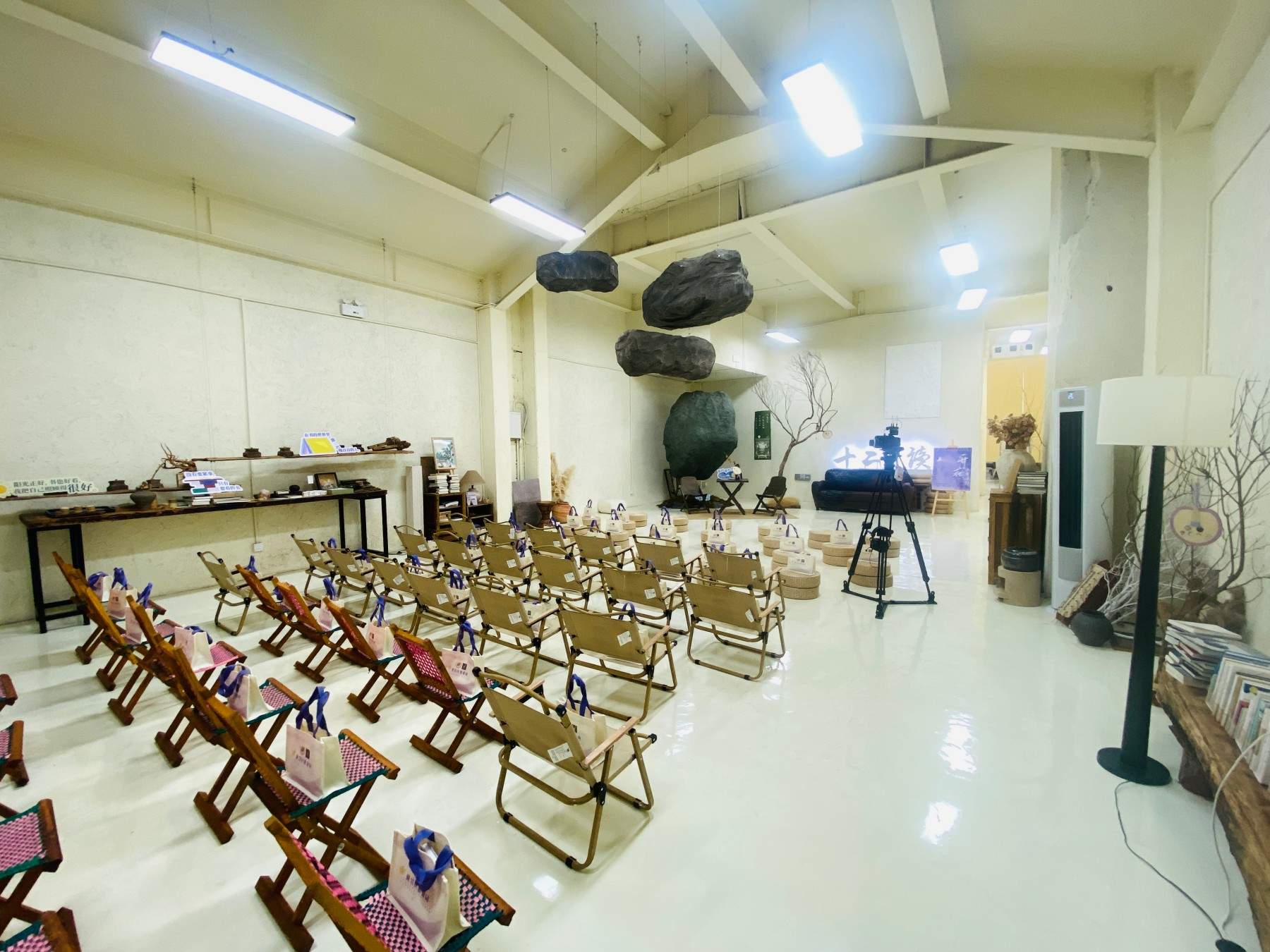 蜉蝣岛·屿Lab：官河水畔都市公共文化阅读片场 书吧/治愈/(图17)
