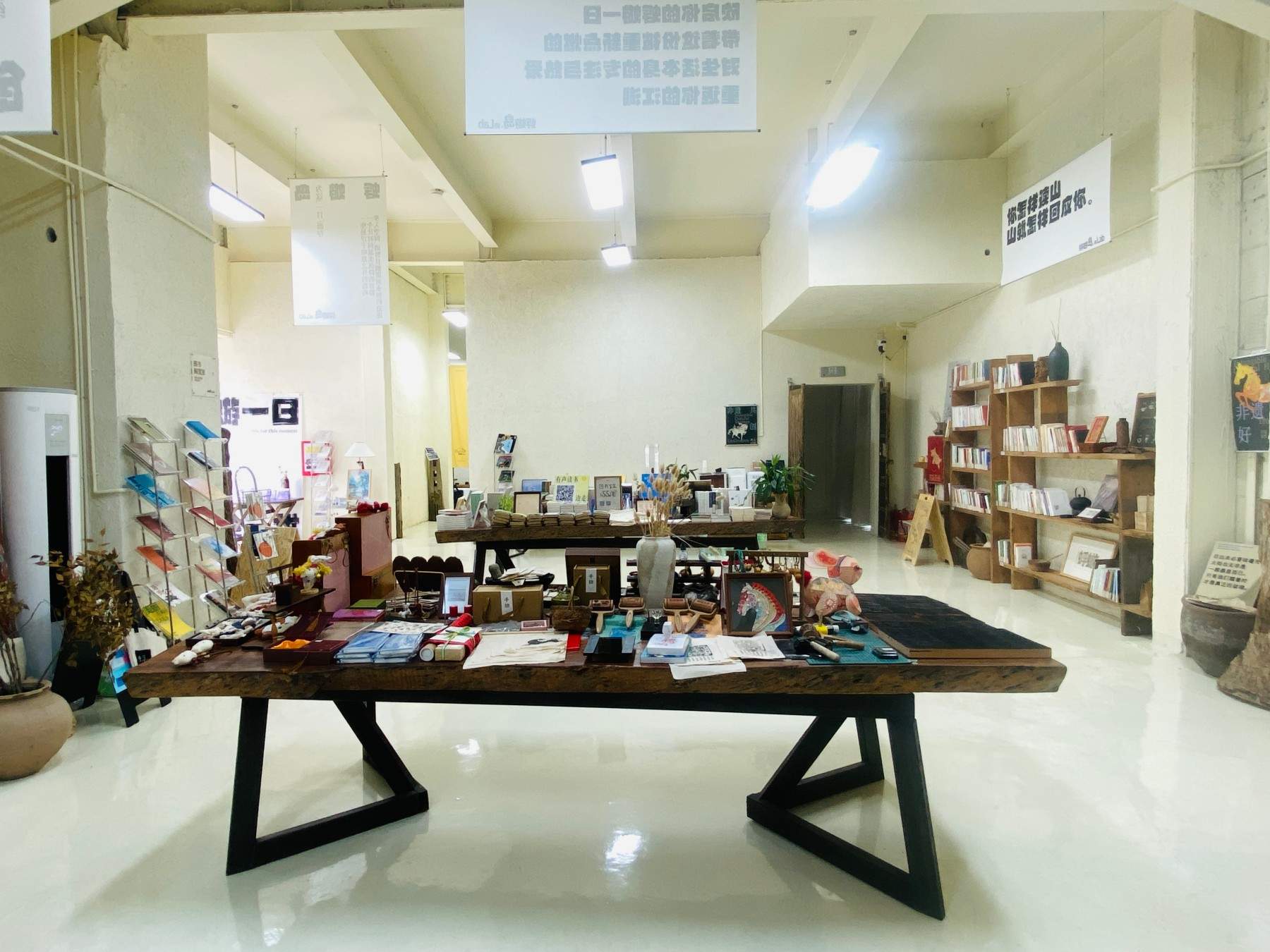 蜉蝣岛·屿Lab：官河水畔都市公共文化阅读片场 书吧/治愈/(图32)