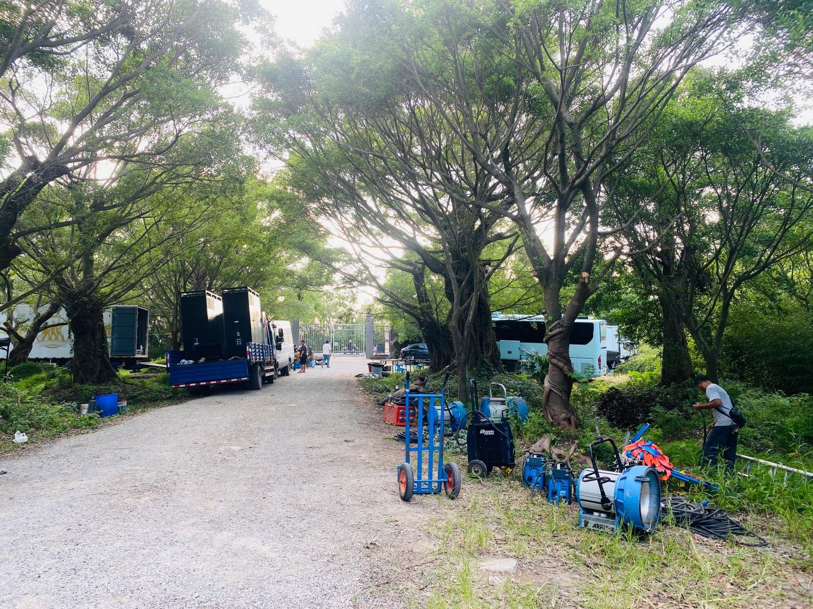 电视剧《战争与人》在台州拍摄完成 榕树林实景再现战争史诗(图2) 电视剧《战争与人》在台州拍摄完成 榕树林实景再现战争史诗(图2)